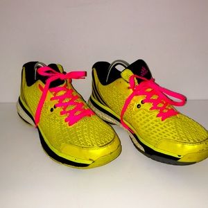 Men’s Adidas athletic shoe size 9 1/2